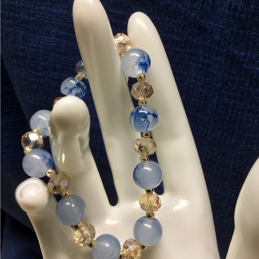 Elegant Blue and Gold Beaded Bracelet
